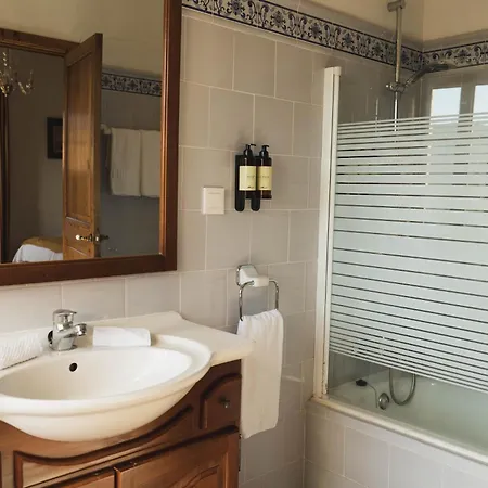 Hotel Estades 4*