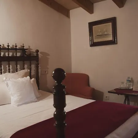 Estades 4*